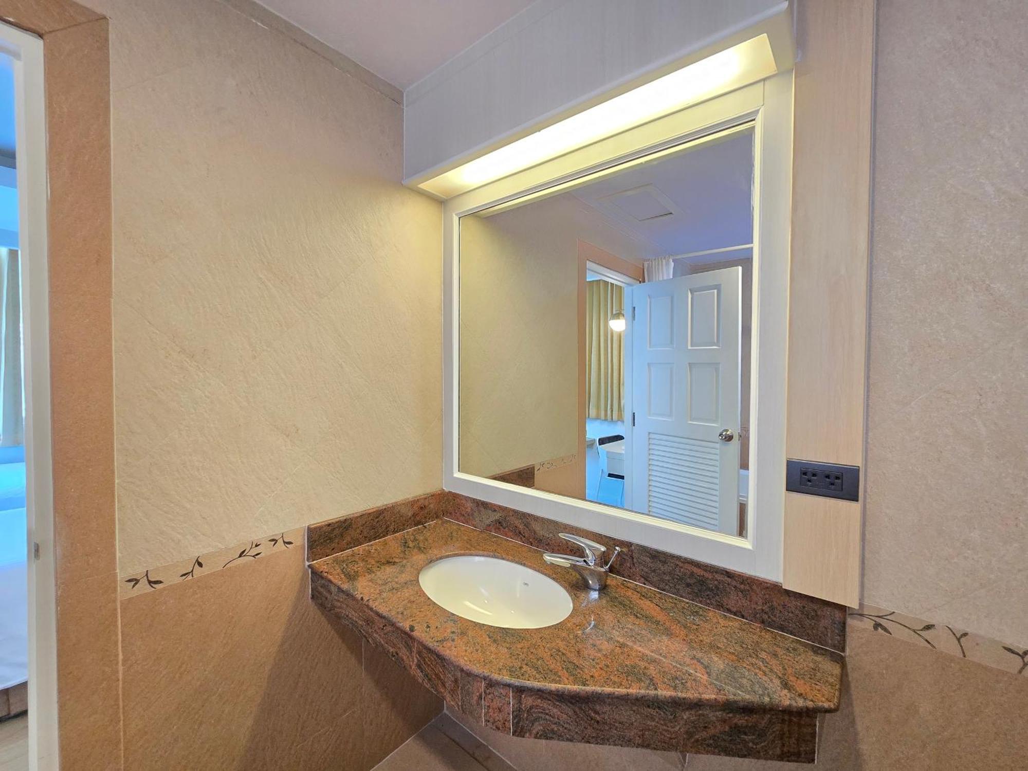 Sira Boutique Residence - Newly Renovated Patong Dış mekan fotoğraf